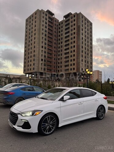 Hyundai Elantra 2018, 233,355 km - 1.6 l - Bakı