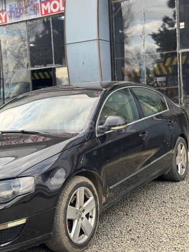 Volkswagen Passat (North America) 2006, 364,000 km - 2.0 л - Lənkəran