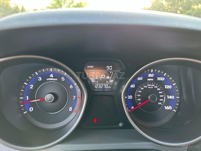 Hyundai Elantra 2015, 198,000 km - 1.8 l - Cəlilabad