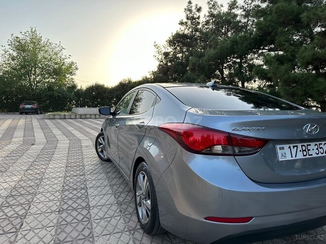 Hyundai Elantra 2015, 198,000 km - 1.8 l - Cəlilabad