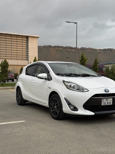 Toyota Aqua 2017, 123,500 km - 1.5 л - Bakı