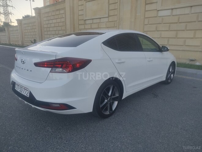 Hyundai Elantra 2018, 109,100 km - 2.0 l - Bakı