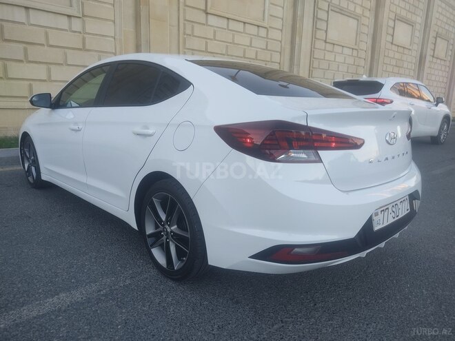 Hyundai Elantra 2018, 109,100 km - 2.0 l - Bakı