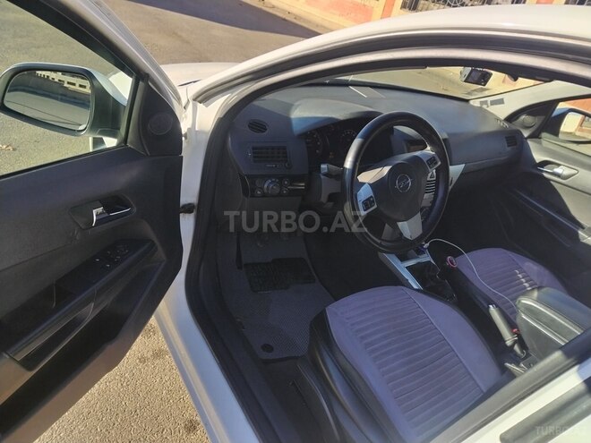 Opel Astra 2010, 360,000 km - 1.3 l - Gəncə
