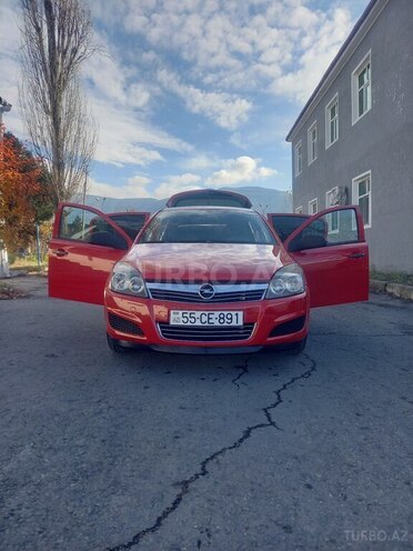 Opel Astra 2009, 168,000 km - 1.4 l - Şəki