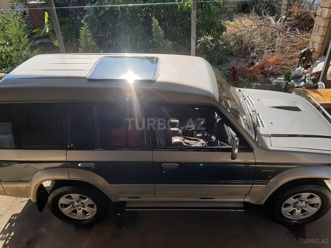 Mitsubishi Pajero 1994, 365,000 km - 2.8 l - Bakı