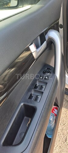 Kia Sorento 2011, 196,000 km - 2.0 l - Bakı