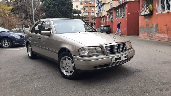 Mercedes C 200 1995, 384,000 km - 2.0 l - Bakı
