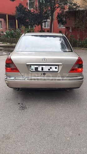 Mercedes C 200 1995, 384,000 km - 2.0 l - Bakı