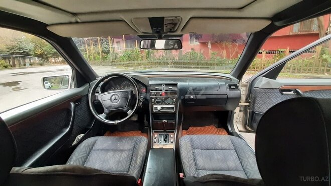 Mercedes C 200 1995, 384,000 km - 2.0 l - Bakı