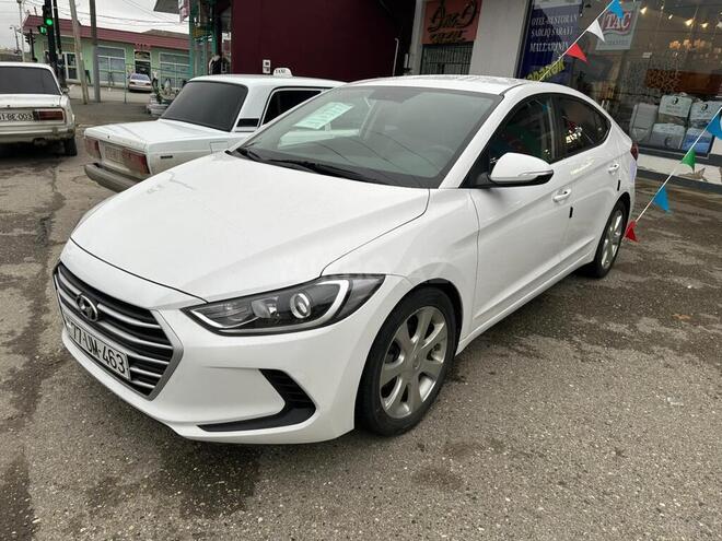 Hyundai Avante 2016, 167,000 km - 1.6 л - Quba