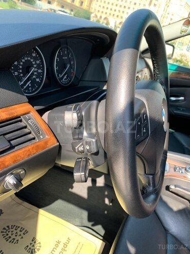 BMW 528 2008, 221,000 km - 3.0 l - Bakı