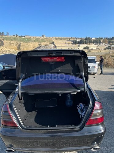 Mercedes E 220 d 2006, 299,999 km - 2.2 l - Bakı