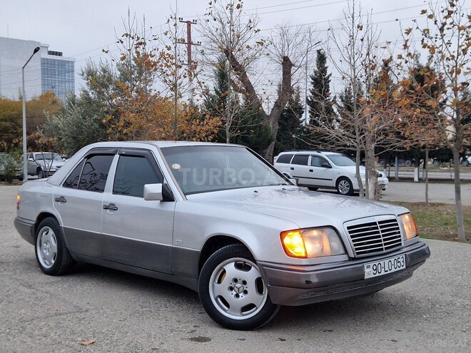 Mercedes E 220 1995, 285,336 km - 2.2 л - Sumqayıt