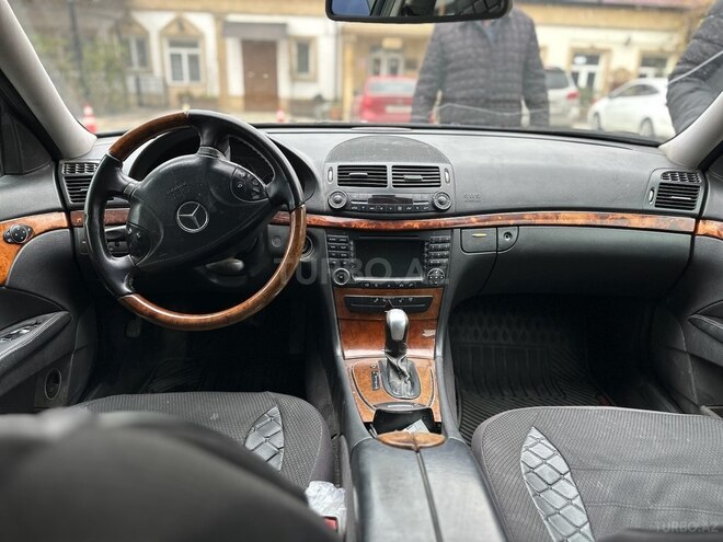 Mercedes E 220 d 2004, 579,000 km - 2.2 l - Bakı
