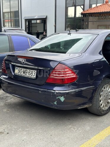 Mercedes E 220 d 2004, 579,000 km - 2.2 l - Bakı