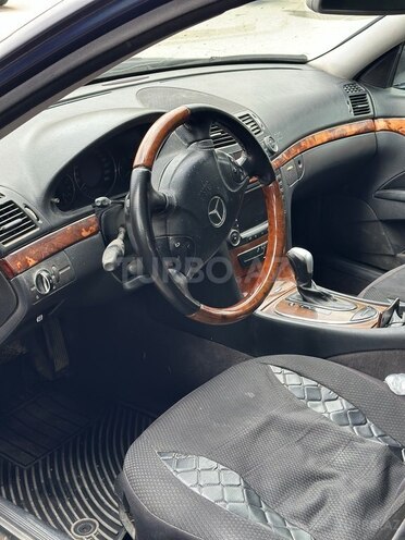 Mercedes E 220 d 2004, 579,000 km - 2.2 l - Bakı