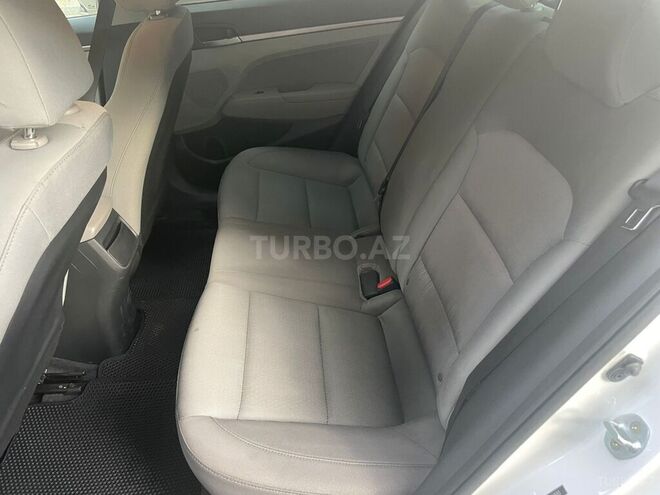 Hyundai Elantra 2016, 138,700 km - 2.0 l - Bakı