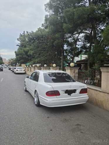 Mercedes E 430 2000, 253,000 km - 4.3 l - Bakı