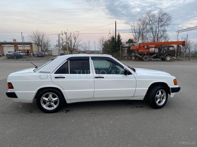 Mercedes 190 1992, 350,000 km - 2.0 l - Beyləqan