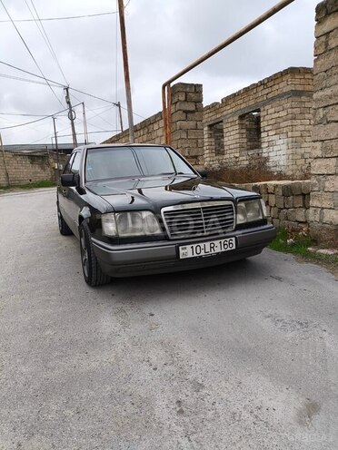 Mercedes E 220 1995, 599,999 km - 2.2 l - Bakı