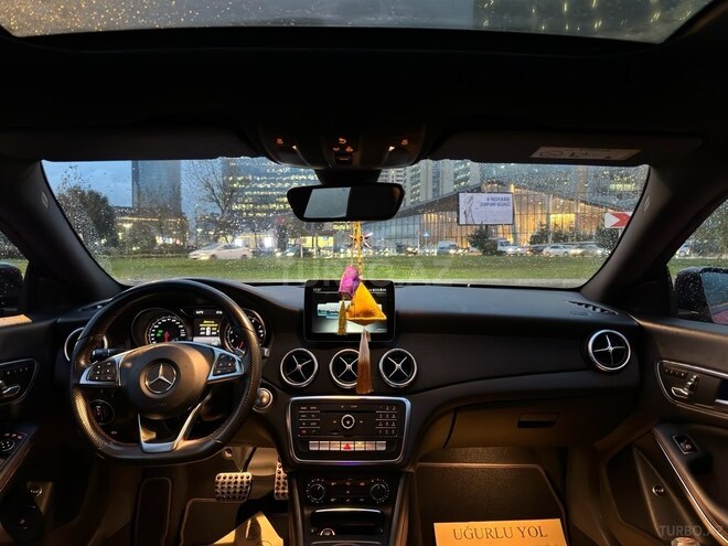 Mercedes CLA 250 4MATIC 2017, 88,000 km - 2.0 л - Bakı