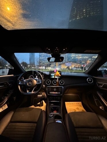 Mercedes CLA 250 4MATIC 2017, 88,000 km - 2.0 л - Bakı