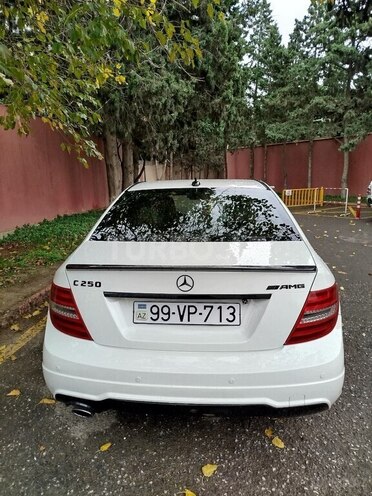 Mercedes C 250 2011, 231,000 km - 1.8 л - Bakı
