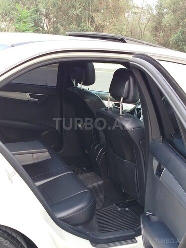 Mercedes C 250 2011, 231,000 km - 1.8 л - Bakı