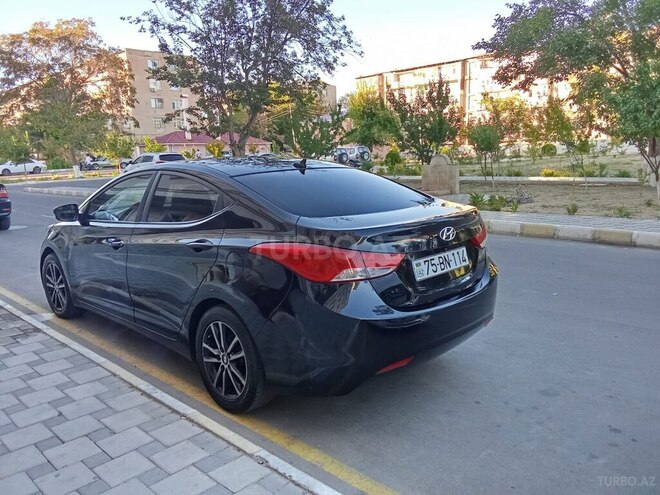 Hyundai Elantra 2011, 345,000 km - 1.6 l - Naxçıvan