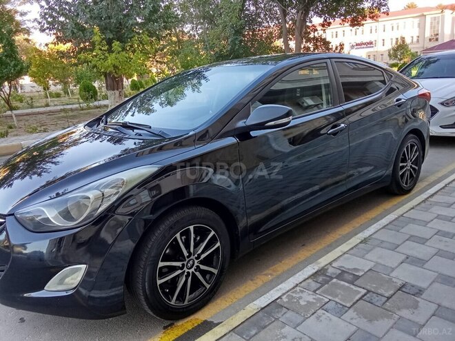 Hyundai Elantra 2011, 345,000 km - 1.6 l - Naxçıvan