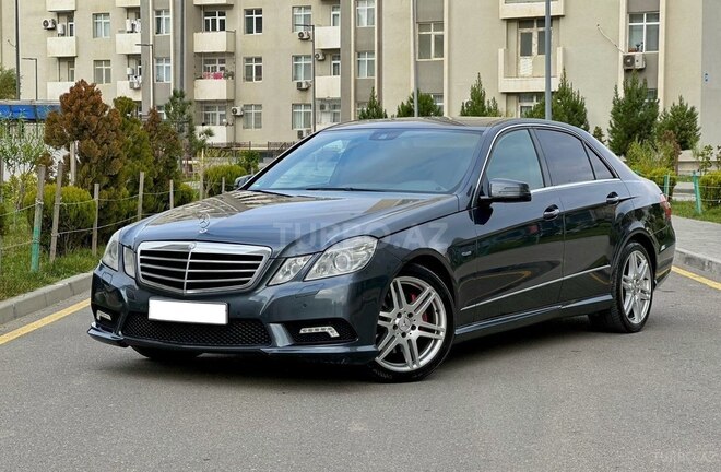 Mercedes E 200 2010, 261,544 km - 1.8 l - Bakı