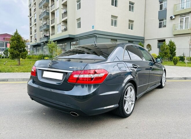 Mercedes E 200 2010, 261,544 km - 1.8 l - Bakı