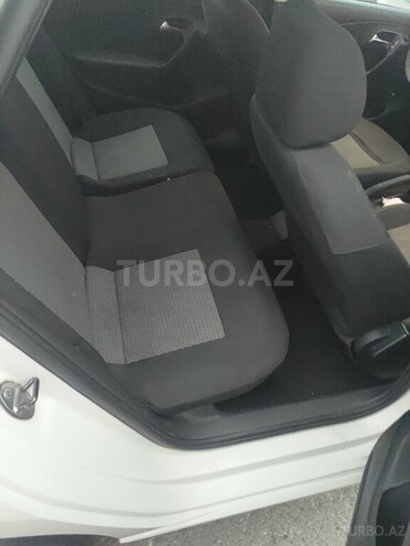 Volkswagen Polo 2012, 277,000 km - 1.6 l - Xırdalan