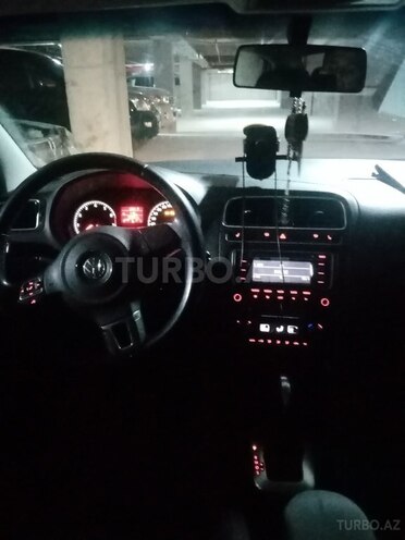 Volkswagen Polo 2013, 139,223 km - 1.6 l - Bakı