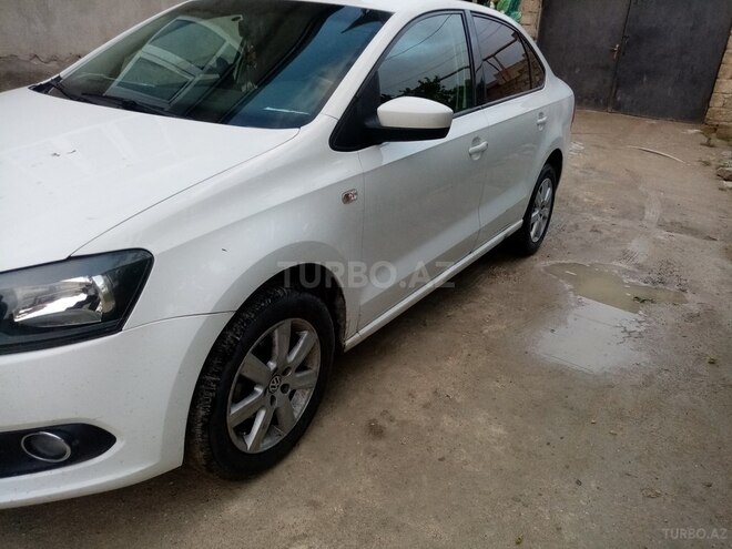 Volkswagen Polo 2013, 139,223 km - 1.6 l - Bakı