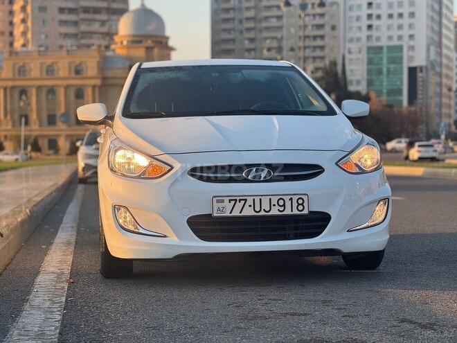 Hyundai Accent 2015, 137,600 km - 1.6 л - Bakı