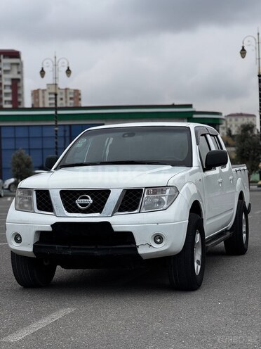 Nissan Navara 2011, 210,000 km - 2.5 l - Bakı