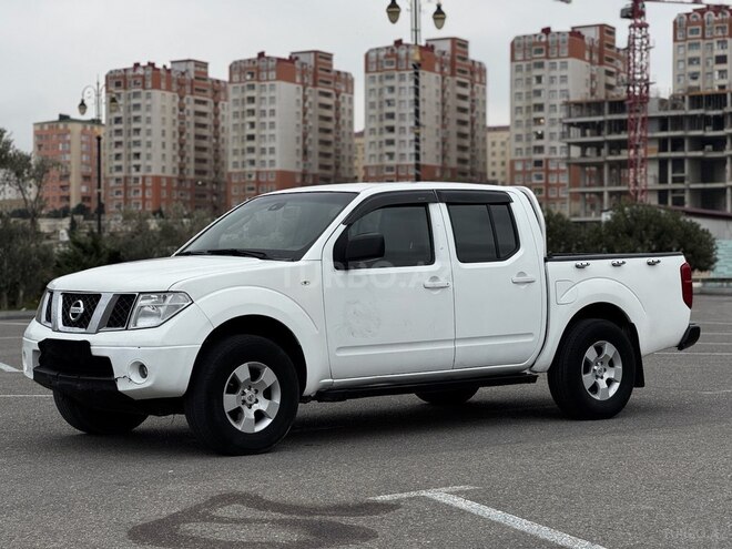 Nissan Navara 2011, 210,000 km - 2.5 l - Bakı