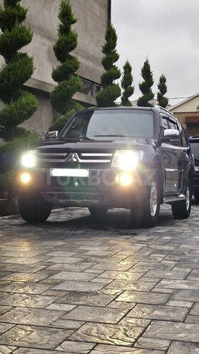 Mitsubishi Pajero 2008, 188,000 km - 3.0 л - Bakı