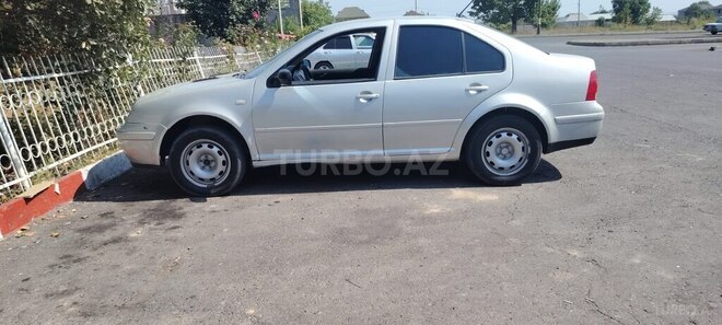 Volkswagen Bora 2000, 148,002 km - 2.0 л - Qəbələ
