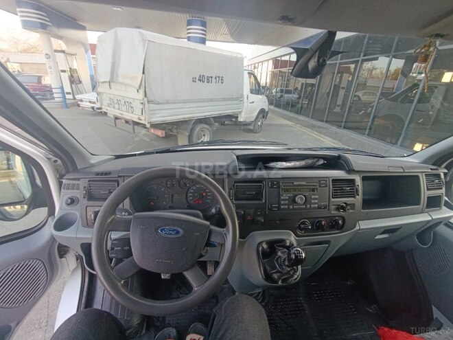 Ford Transit 2006, 280,000 km - 2.4 л - Quba