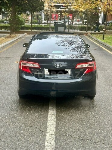 Toyota Camry 2014, 117,687 km - 2.5 л - Bakı