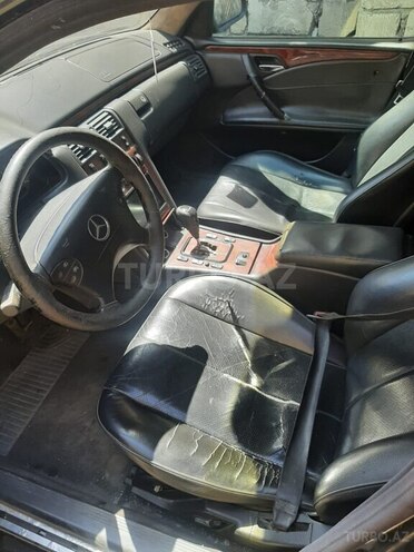 Mercedes E 220 d 2000, 537,745 km - 2.2 l - Bakı