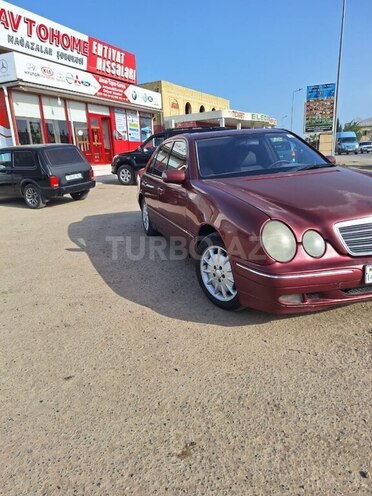 Mercedes E 220 d 2000, 200,000 km - 2.2 l - Bakı