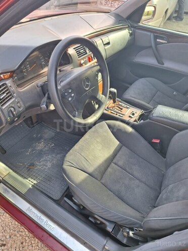 Mercedes E 220 d 2000, 200,000 km - 2.2 l - Bakı