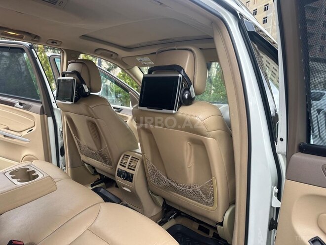 Mercedes GL 550 2011, 179,000 km - 5.5 l - Bakı