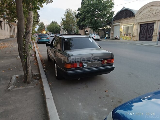 Mercedes 190 1991, 150,000 km - 1.8 l - Gəncə