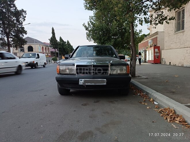 Mercedes 190 1991, 150,000 km - 1.8 l - Gəncə