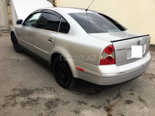 Volkswagen Passat 2004, 230,589 km - 1.8 l - Xırdalan